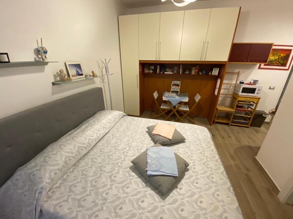 Sissi B&B Поцуоли Екстериор снимка